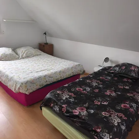 Maison De Vacances Pour 8 Personnes Avec Poele A Granules *